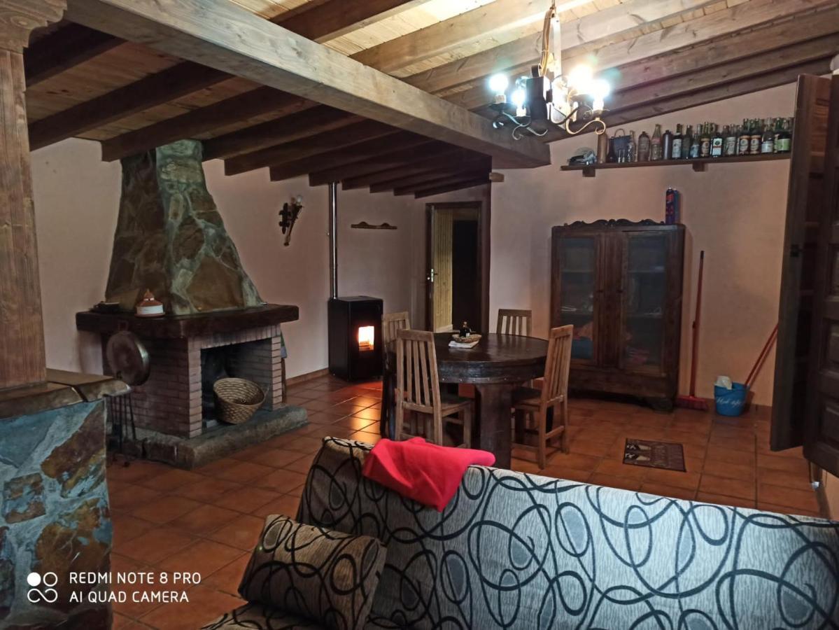 Casa Penelas Petin Exteriér fotografie